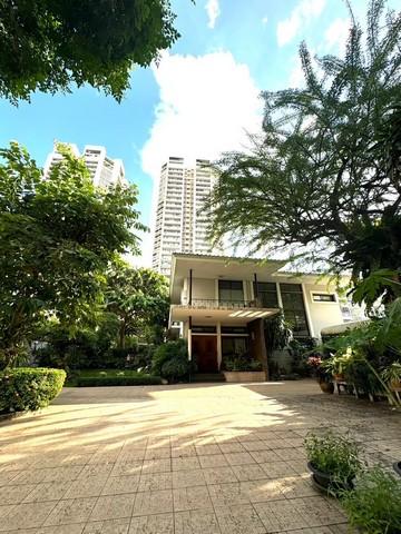 ให้เช่าบ้านเดี่ยวย่านเอกมัย เหมาะสำหรับทำร้านอาหารสปาคาเฟ่ออฟฟิศ 1