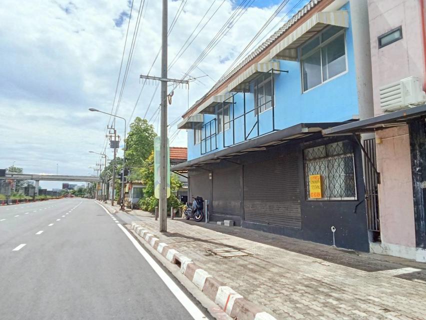 ขายบ้านทาวน์เฮ้าส์ 2 ชั้น หมู่บ้านนวลจันทร์ 2
