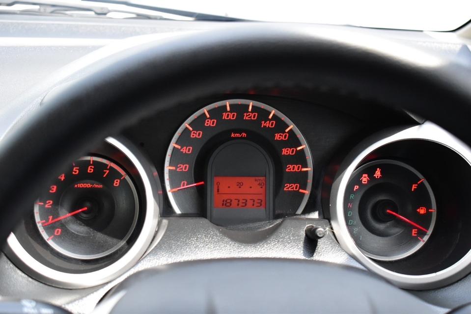รหัสรถ PB7782 HONDA JAZZ 1.5 S AUTO 2014 เบนซิน 6