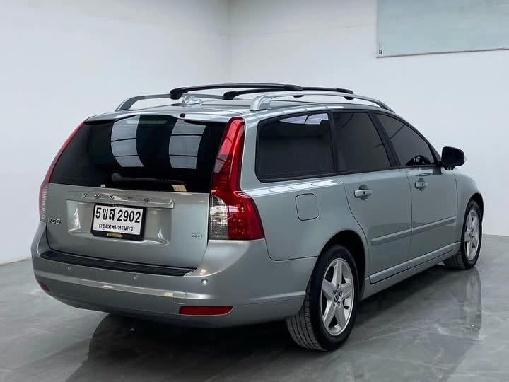 Volvo V50 สีเทา 2