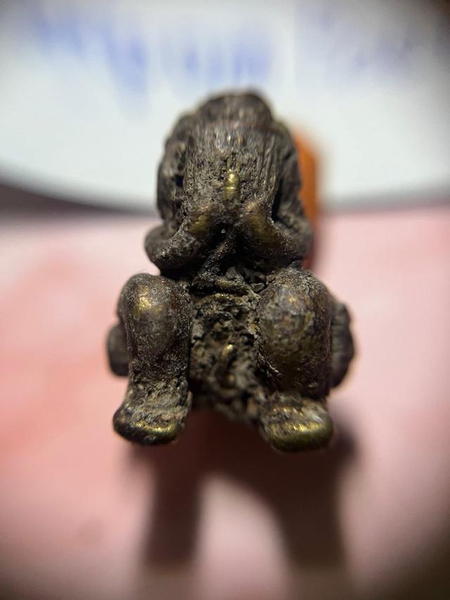 พระปิดตา หลวงพ่อทา วัดพะเนียงแตก พิมพ์เกลอเดี่ยว นั่งยอง เนื้อสำริด 2