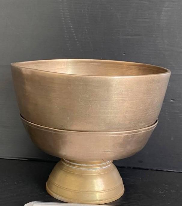 ของสะสมโบราณครับมีราคาแบ่งปันให้ที่อื่นเท่าไหร่ไม่รู้แต่ที่นี่เท่านี้ครับ 3