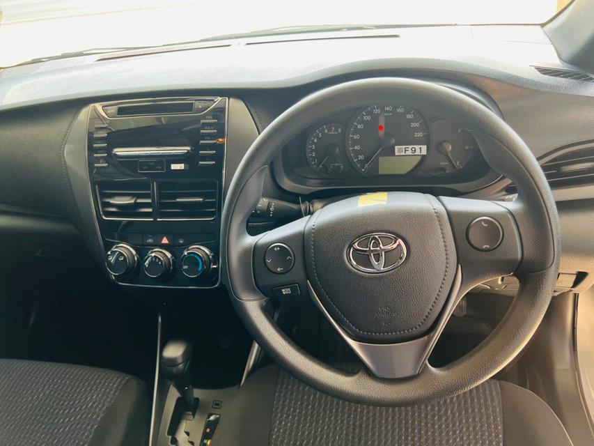 Toyota Yaris 2021 1.2 A/T 6