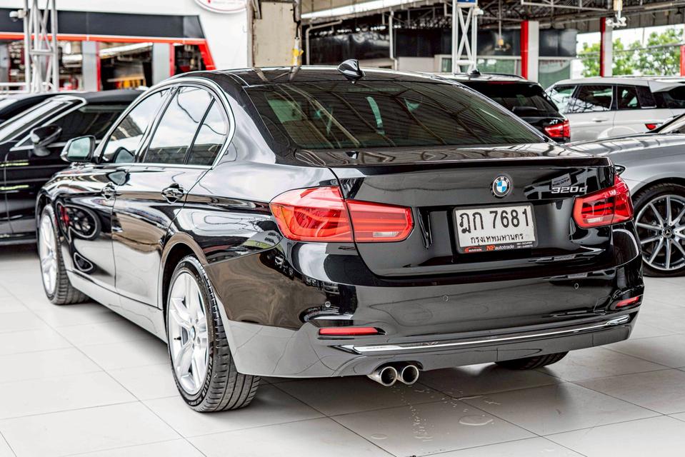 รหัสรถ NP7681 BMW 320d ICONIC LCI 2017 10