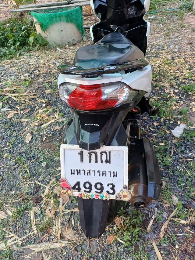 ขhonda click 125i ปี 2015 ขายซาก ลูกสูบติด เปลี่ยนกล่อง เปลี่ยนสายไฟหมดแล้ว แบตเตอรรี มีเล่มพร้อมโอนนะครับ 4