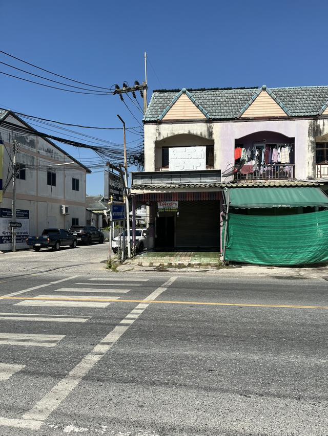 อาคารตึกแถว 2 ชั้น 2ห้องนอน 2ห้องน้ำ เขต แหลมฉบัง อ.ศรีราชา จ.ชลบุรี 6