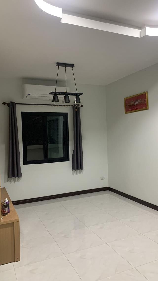 ให้เช่าบ้านเดี่ยวชั้นเดียว มี 2 ห้องนอน 2 ห้องน้ำ อ.เมือง จ.พิษณุโลก โทร 0964309365 4