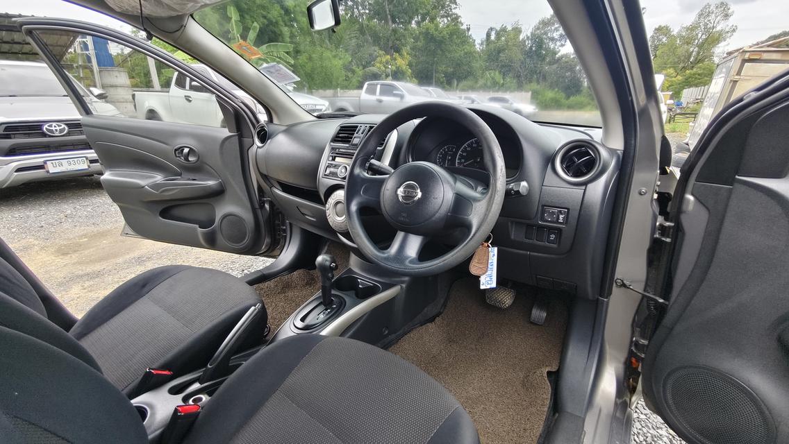 Nissan Almera 1.2E A/T 2011 รูปที่ 10