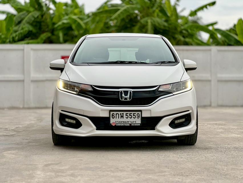 ปี 2018 HONDA JAZZ, 1.5 i-VTEC V รถสวยเดิม เช็คศูนย์ทุกระยะ  6