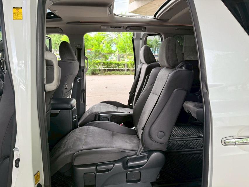 Toyota Vellfire 2.4 Hybrid  E Four AT ปี 2014 16