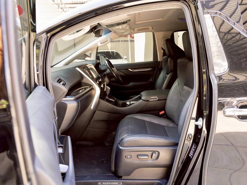 TOYOTA ALPHARD 2.5 SC PACKAGE  ปี จด 2022 ✨️ #ประกันเครื่องเกียร์ 3 ปี 30,000 km. ✨️ 12