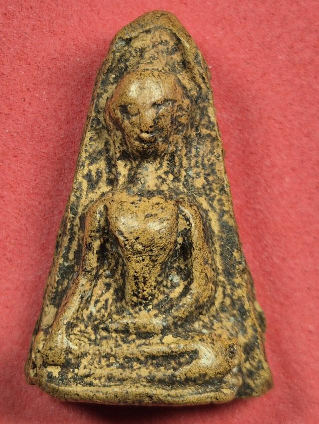 พระเครื่อง ผงสุพรรณ พิมพ์หน้าหนุ่ม