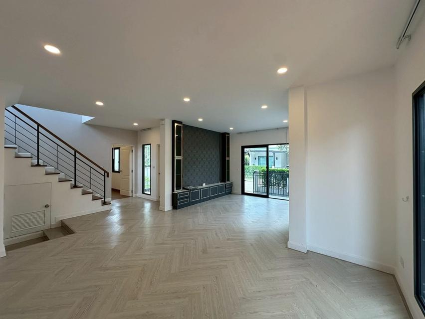 บ้าน​เดี๋ยว​ Centro ชัยพฤกษ์-แจ้งวัฒนะ​ 2 4