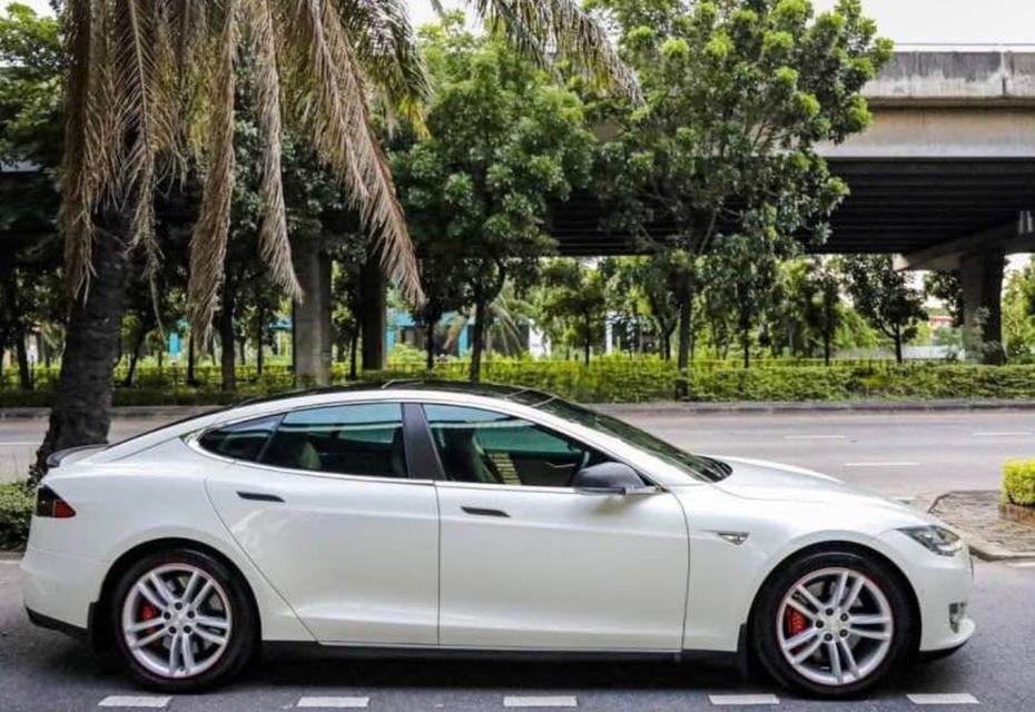 Tesla Model S P85D ปี 2015 รถไฟฟ้า ขายราคาดีมาก 3