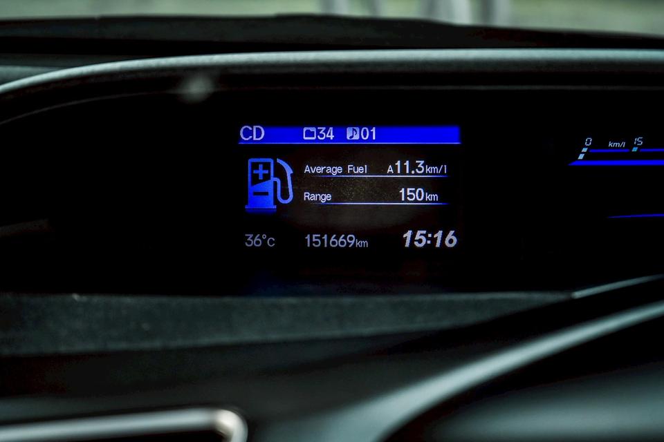 Honda CIVIC FB 1.8 S AT 2015ไมล์ 151,xxx km. !!! ราคา 249,000 บาท รูปที่ 20