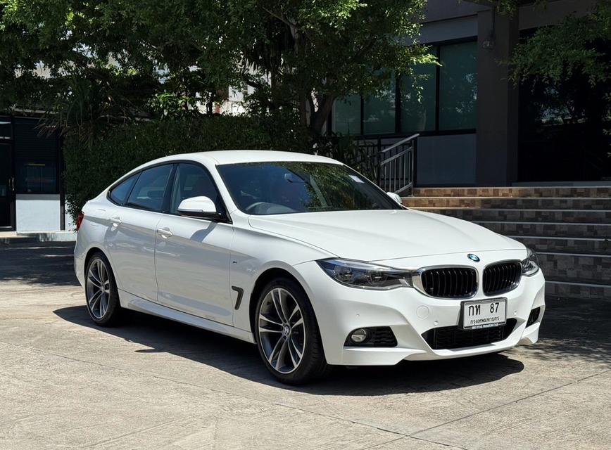 2019 BMW 320D GT MSPORT LCI รถมือเดียวออกป้ายแดง รถวิ่งน้อย เข้าศูนย์ตามระยะ รถไม่เคยมีอุบัติเหตุครับ