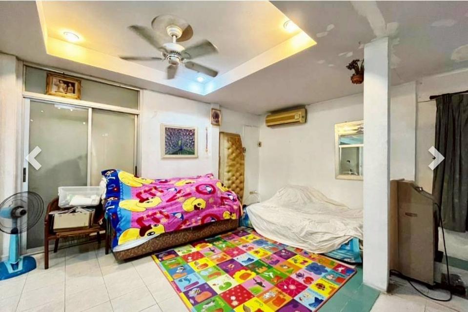 ขายทาวน์เฮ้าส์ 2 ชั้นมือสอง หมู่บ้านริมสวนธนานนท์ (Baan Rim Suan Thananon) หลังมุม เนื้อที่ 30.6 ตร.วา ใกล้รถไฟฟ้าสายสีม่วงสถานีบางรักน้อยท่าอิฐ 6