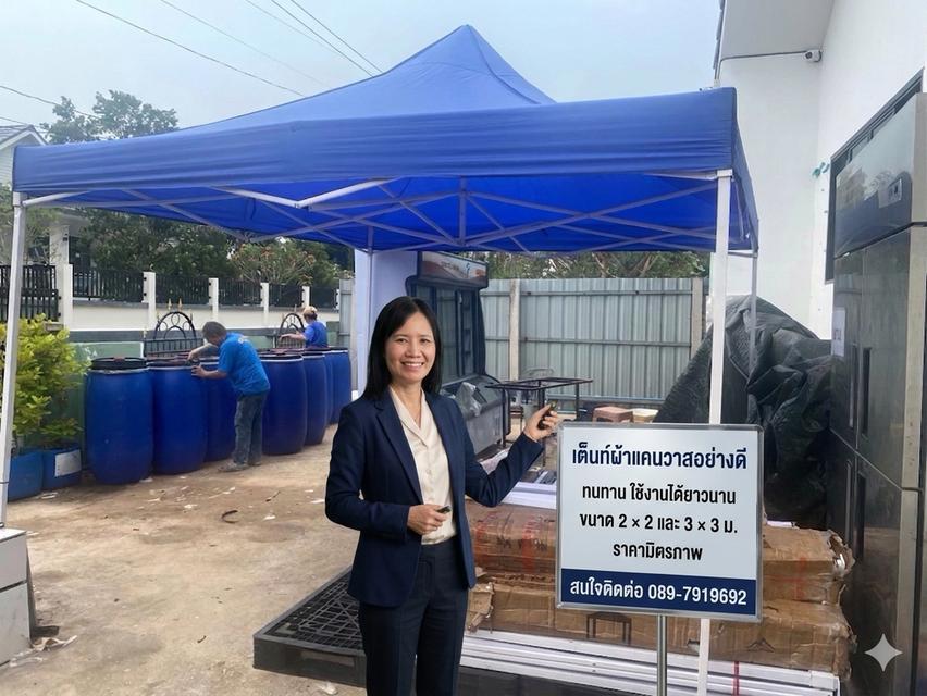 เต็นท์ขายของตลาดนัด ขนาด 2 × 2 และตามคนตามผ้าแคนวาสอย่างดี