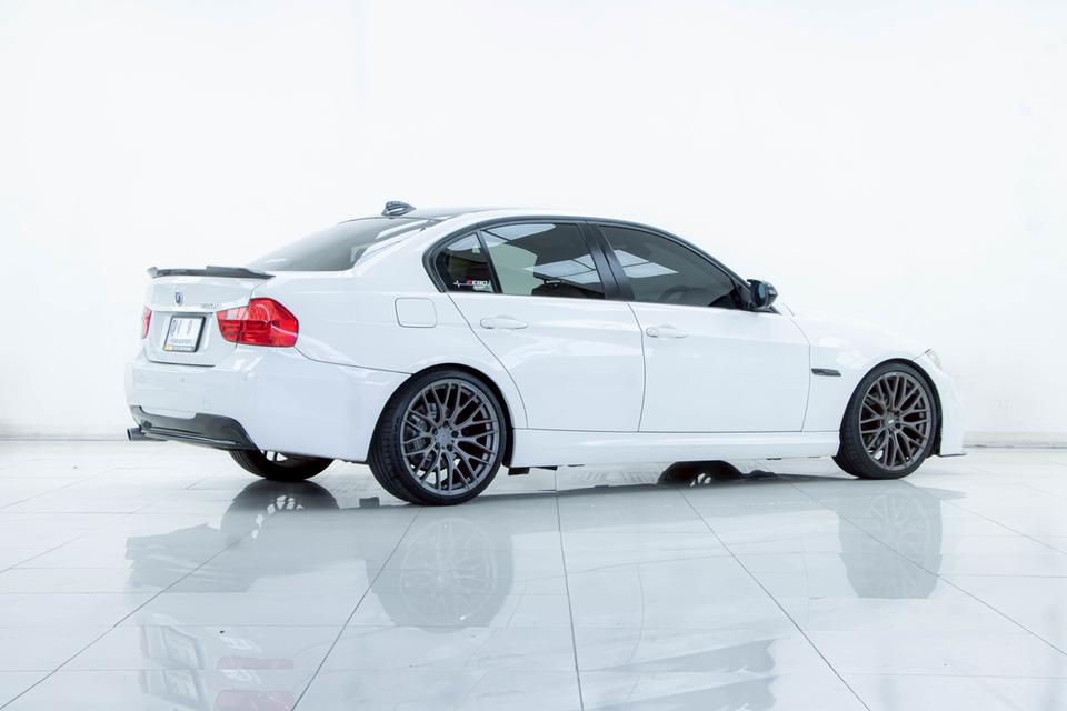 BMW SERIES 3 320i LCI E90 2009