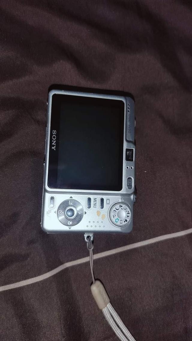 Sony DSC-W50  2