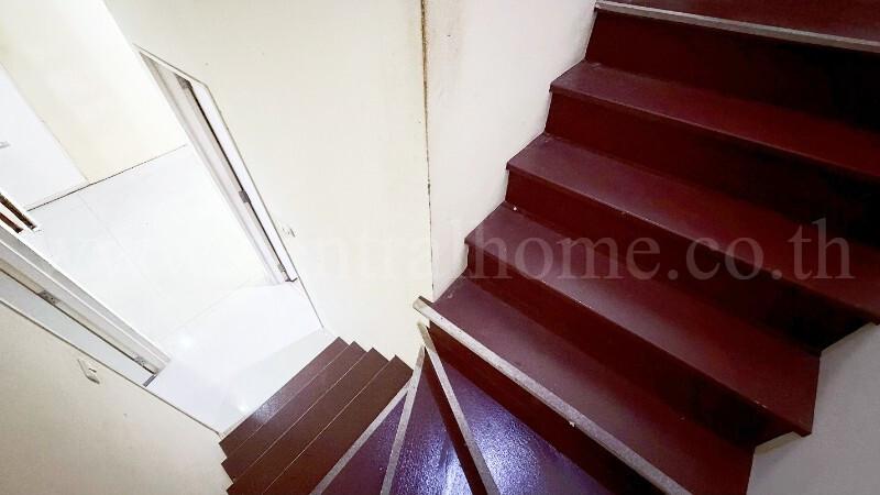 ทาวน์โฮม ไอลีฟ ทาวน์ พระราม 2 กม.14 ต่อเติมครบ สภาพดี พร้อมอยู่ 12