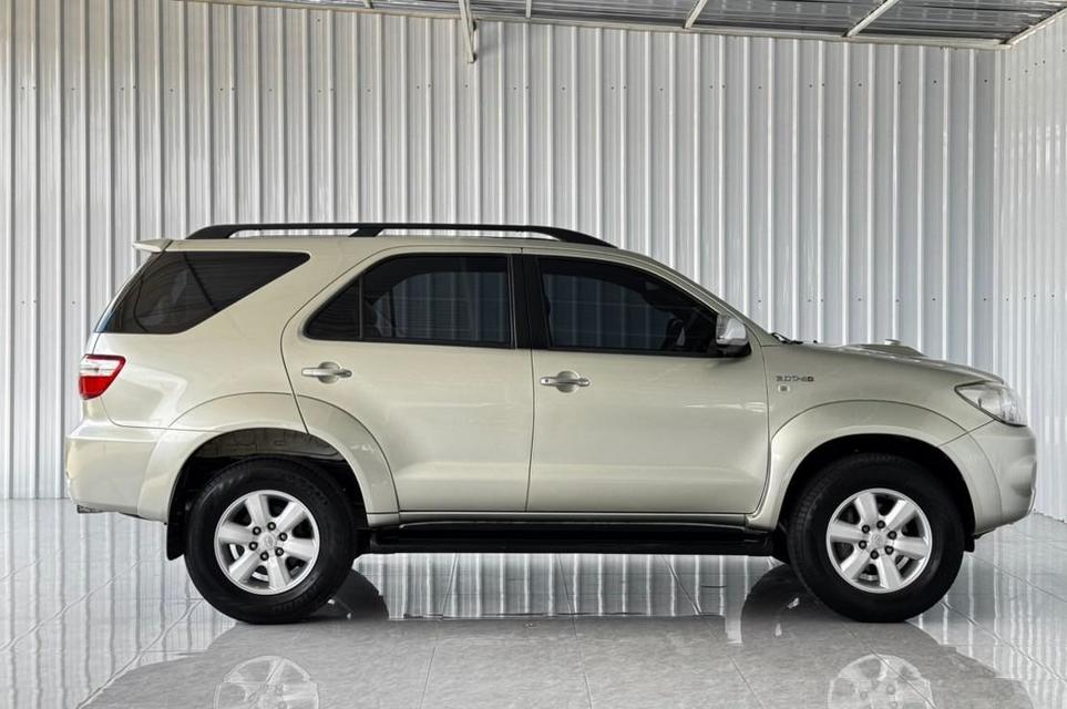 Toyota Fortuner 3.0V 4WD ดีเซล เกียร์ออโต้  ปี2010 7