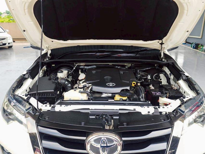 TOYOTA FORTUNER 2.4 V 2WD ปี 2019 16