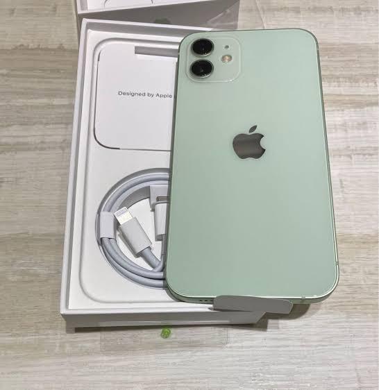 iPhone 12 64GB Green 2