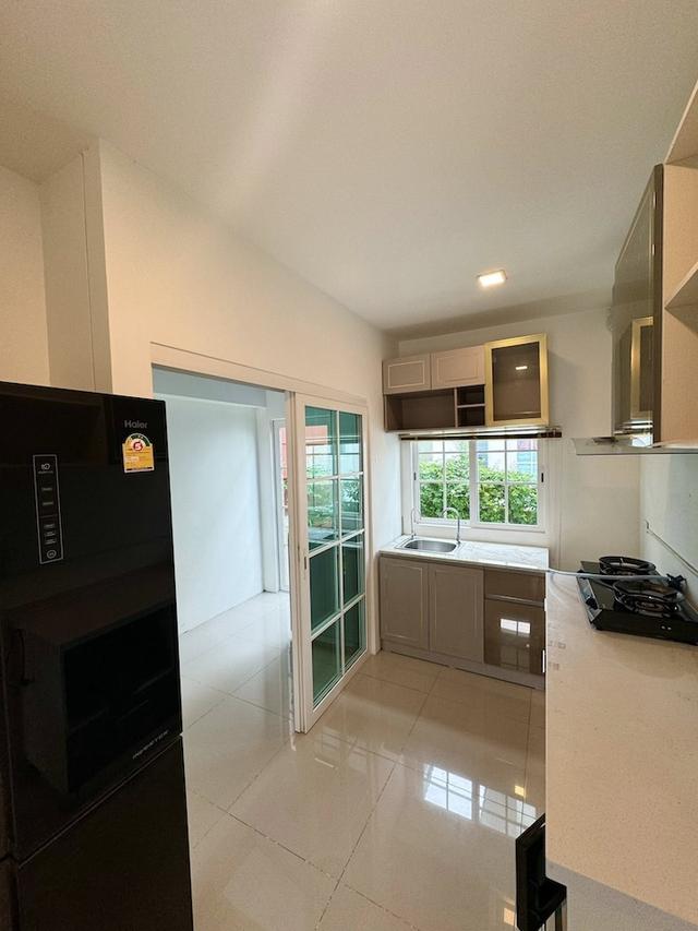 ให้เช่าบ้านเดี่ยวหลังใหญ่ เพรสทีจ ฟิวเจอร์ รังสิต **4 ห้องนอน | 3 ห้องน้ำ | 2 ที่จอดรถ **พื้นที่ใช้สอย 155 ตร.ม. / ที่ดิน 51 ตร.วา **Fully furnished 6