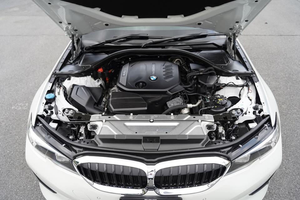 320d Limousine RHD 9