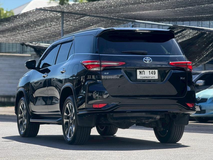 TOYOTA FORTUNER Wagon 4dr Legender 7st Auto 6spRWD 2.8DCT 4WD Y2021