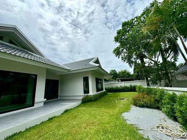 บ้านเดี่ยวหลังใหญ่ใจกลางชุมชน ซอยพัทยารุ่งเรือง 9 ตกแต่งสไตล์โมเดิร์นพร้อมเฟอร์นิเจอร์ 2