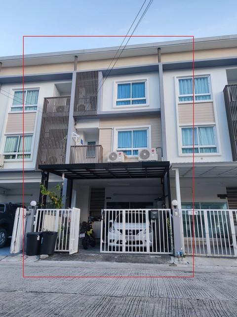 ให้เช่าทาวน์โฮม 3 ชั้น 176 ตร.ม. The Rich Biz Home สุขุมวิท 105 ใกล้ MRT ศรีลาซาล 1