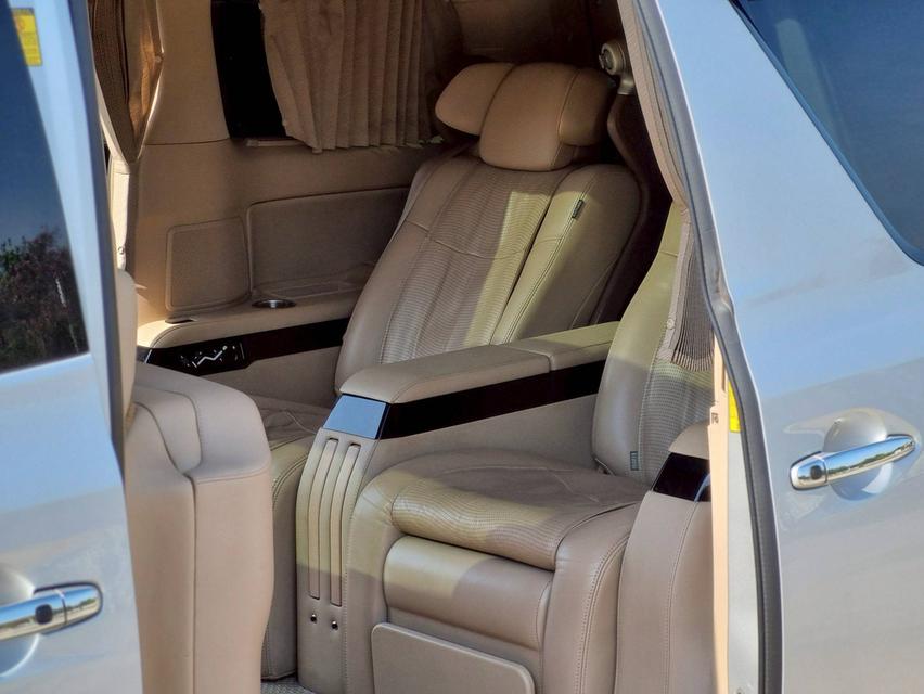 Toyota Vellfire 2.5Hv Royal Lounge ปี14 13