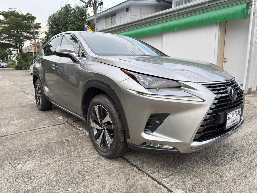 Lexus NX300H มือสอง ปี 2019 8
