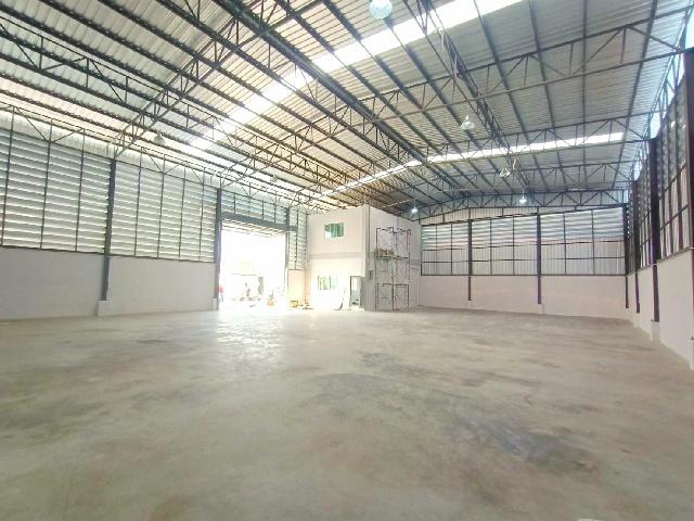 ตลาดเศรษฐกิจ 2กม.เซ็นทรัล มหาชัย 5.4 กม ให้เช่า-ขายโรงงาน พร้อมโกดัง 800 ตร.ม.200 ตร.วา..รพ.สมุทรสาคร 3.4กม.1 นอน 1 น้ำ  3
