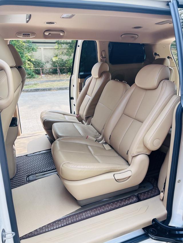 Kia carnival 2.2 top รถบ้าน 10