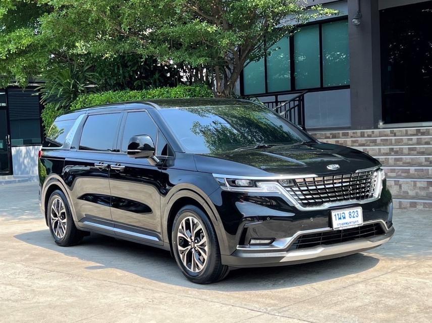 2018 KIA GRAND CARNIVAL รถมือเดียวออกป้ายแดง วิ่งน้อย เข้าศูนย์ทุกระยะ ไม่เคยมีอุบัติเหตุครับ