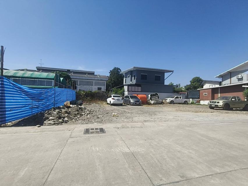 ที่ดินพร้อมสิ่งปลูกสร้างโรงจอดรถ 19