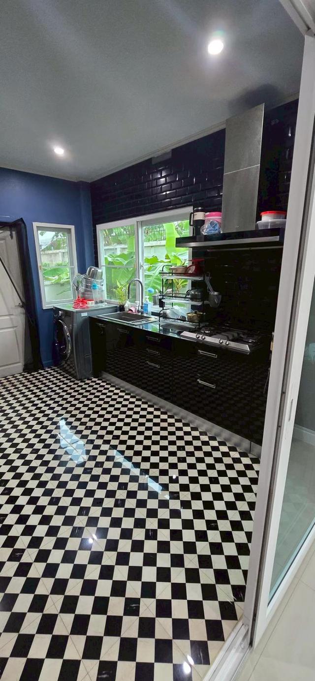 บ้านเดี่ยว 2 ชั้น สภาพดี พร้อมเข้าอยู่ (ขายขาดทุน) 2