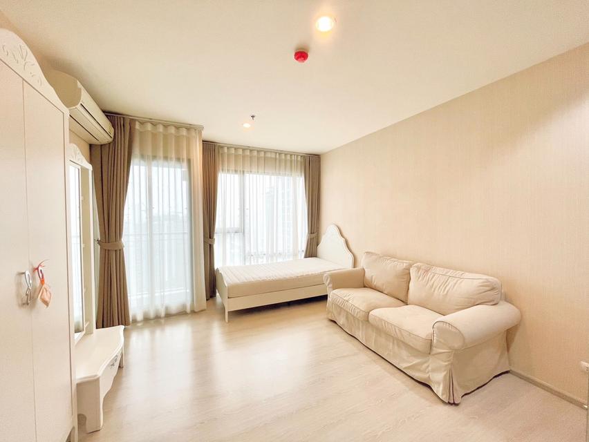 Rhythm Asoke Condo 1