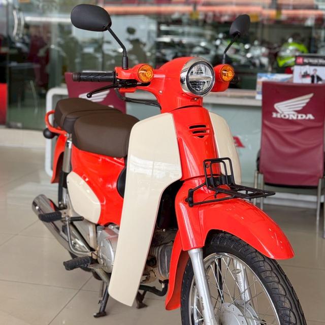 Super Cub ปี 2019 สีส้ม-ขาว คลาสสิกสายเท่ ขี่เล่นก็ได้ ขี่จริงก็ดี