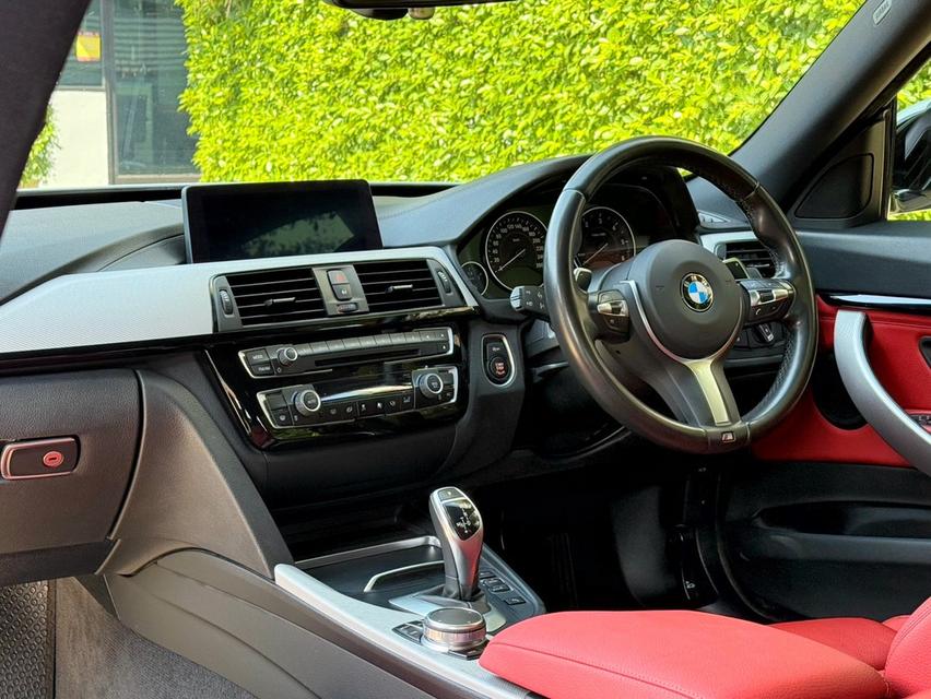 2018 BMW 320D GT MSPORT LCI รถมือเดียวออกป้ายแดง รถวิ่งน้อย เข้าศูนน์ตามระยะ รถไม่เคยมีอุบัติเหตุครับ รูปที่ 12