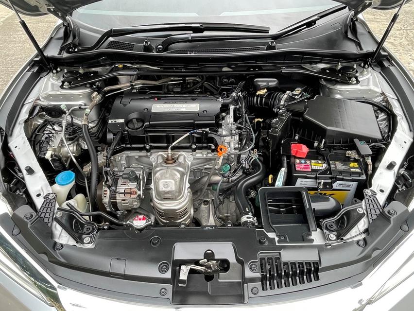 Homda Accord 2.4El ปี16 14
