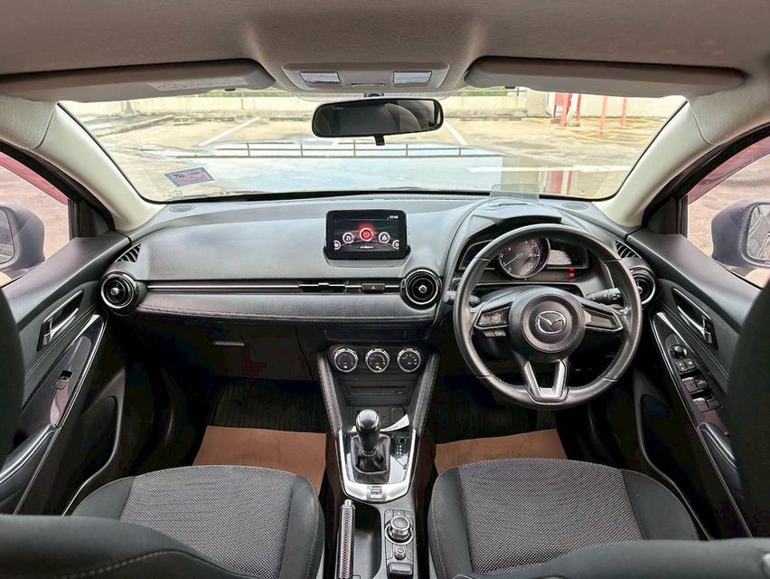 รหัสรถ QT9017 Mazda2 Skyactive 1.3 Sport High connect เกียร์ Auto สีดำ ปี2017 10