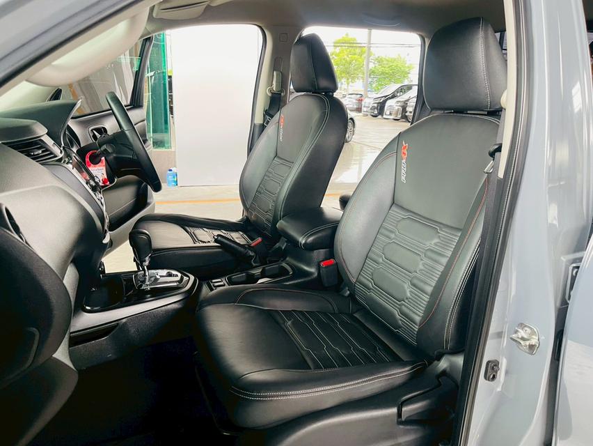 Nissan Navara Pro-4X 4WD Auto 2021 14