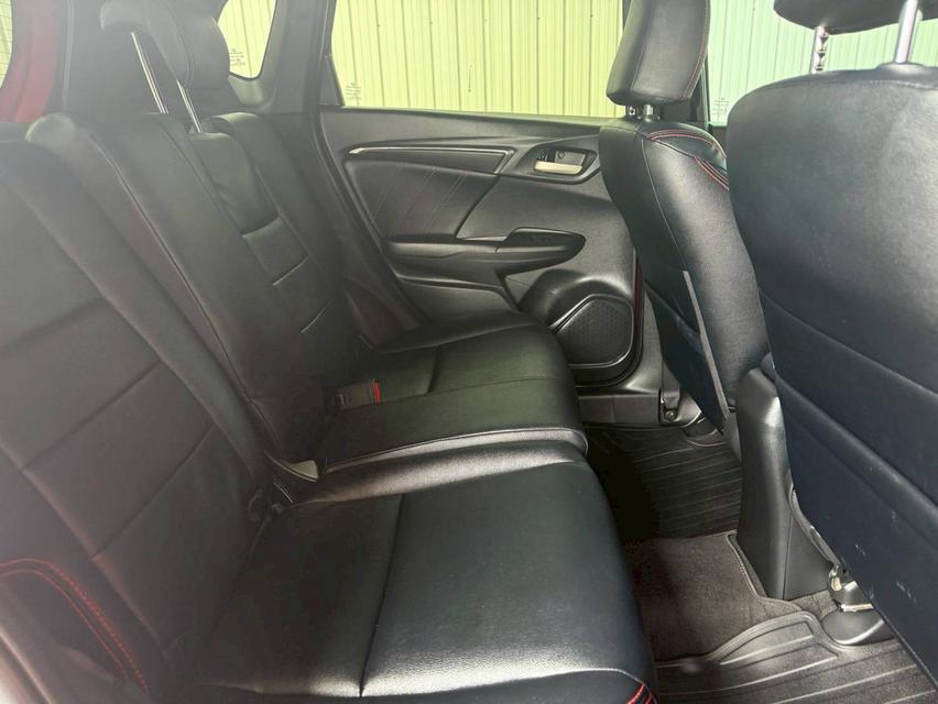 Honda Jazz 1.5RS ปี20 11
