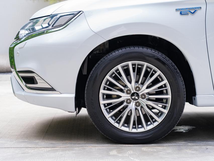 MITSUBISHI OUTLANDER PHEV 2.4 GT PREMIUM 4WD 2021 รูปที่ 8