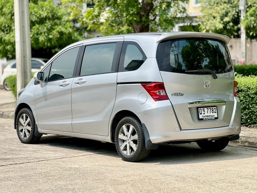 Honda Freed 1.5E ประตูสไลด์ไฟฟ้าปี:2010 เกียร์ :ออโต้ เครื่องยนต์ :เบนซิน สี :เทา รูปที่ 4