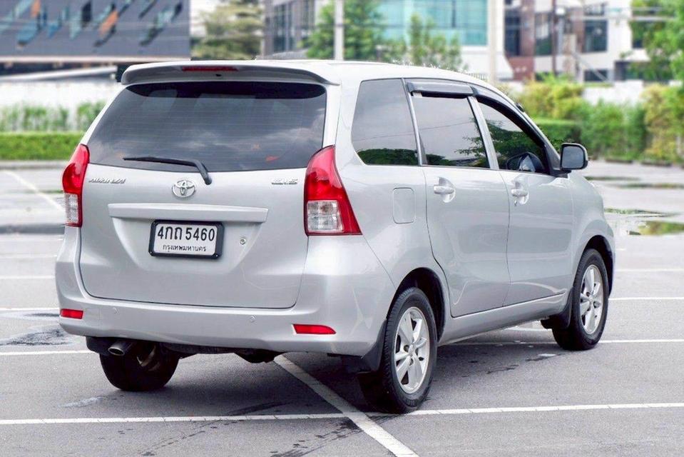 รหัสรถ QT5460 Toyota Avanza 1.5 E เกียร์ Auto สีบอร์นเทา ปี 2014 10